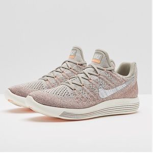 Nike Womens Lunarepic Flyknit Pale Grey Sunset 10